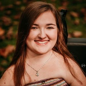 Meet your Posher, Carlee